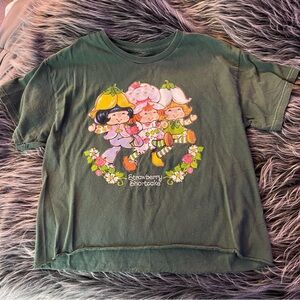 Strawberry Shortcake green and pink tee 🩷